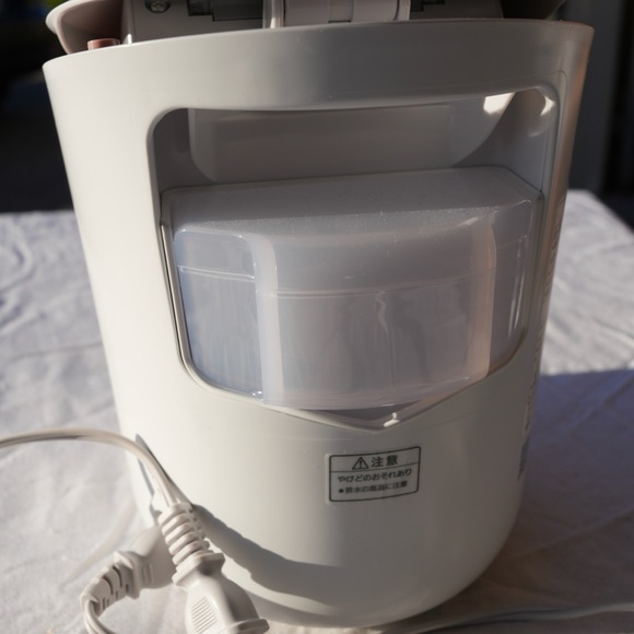 Panasonic face steam machine. Bought from Japan. No English titles. - Picture 3 of 3